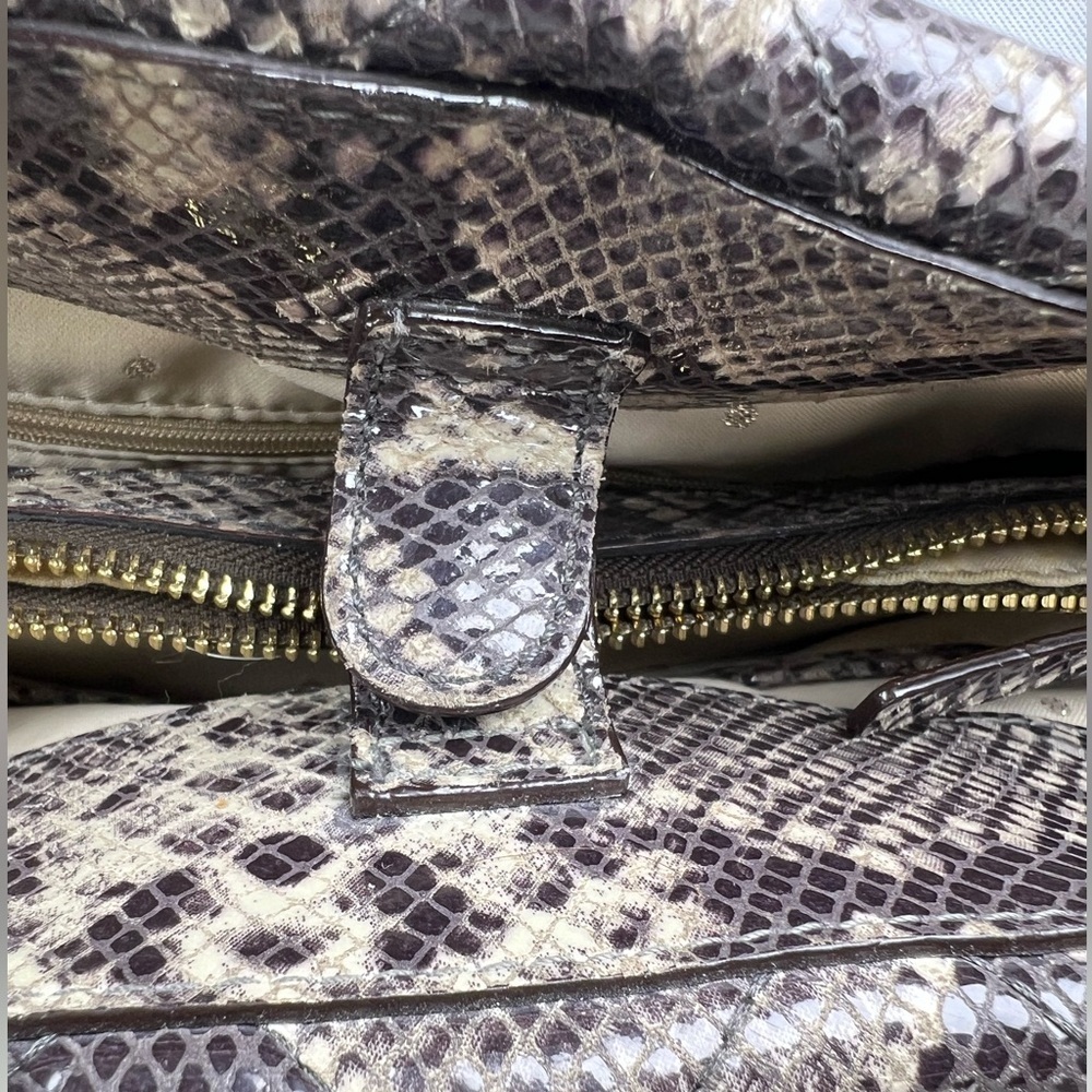 ♠️ Kate Spade Large Satchel Quilted Snakeskin-Embossed Gold-Tone Hardware - Picture 7 of 15